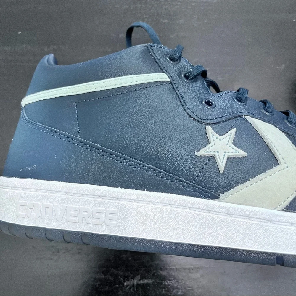 Converse Men's Navy Blue Sneakers - Picture 9 of 10